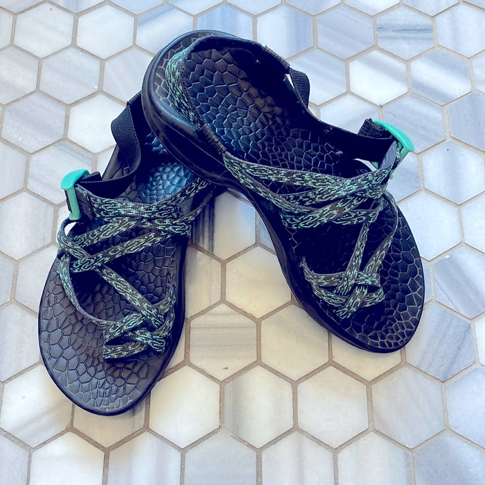 Chaco’s size 7